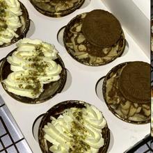 Biscoff milk cake with a Lotus biscuit